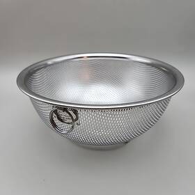 Amco 8117 Rust Proof Stainless Steel Kitchen Colander Strainer Steamer 7.5 Inch