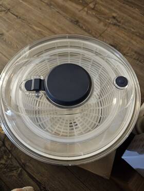 A13134 Carote 6.3 Quart Salad Spinner Navy Blue/white Stainless Steel Bowl Model