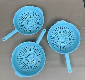 12459 Goodcook Lot Of 3 - Inch Brand Quart Colander With Handle