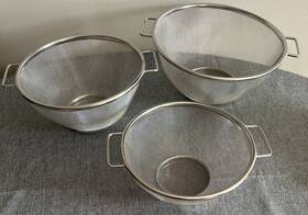 Happy Sales 844819000956 3 Piece Colander Set-stainless Steel Wired Mesh Strainer Baskets With Wide Handle