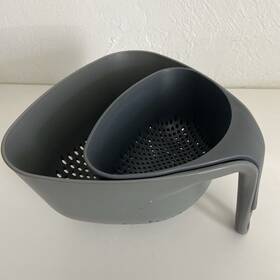 Joseph 288515987200 Nest Colanders Stackable Set Of 2 Gray