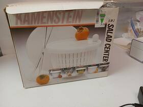 4907-26 Kamenstein 5 In 1 Easy Spin Salad Spinner Center Server Cripser And Colander 4907-26 Kamenstein 5 In 1 Easy Spin Salad Spinner Center Server Cripser And Colander