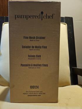 100124 Pampered Chef Fine Mesh Strainer #100124 New In Box Unopened 100124 Pampered Chef Fine Mesh Strainer #100124 New In Box Unopened