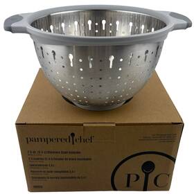 100912 Pampered Chef 2.5- Quart 2.4-l Stainless Steel Colander Free Shipping