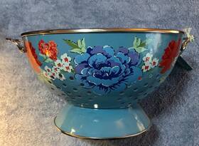 Pioneer Woman 085081454768 Wildflower Whimsy 5-quart Colander Blue Finish Enamel Steel