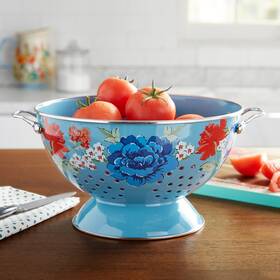 128080.01r Pioneer Woman The Classic Charm Enamel On Steel 5-quart Colander - New 128080.01r Pioneer Woman The Classic Charm Enamel On Steel 5-quart Colander - New
