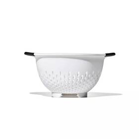 Pursuequality Shop 424466774983 Oxo Softworks Colander With Black Handles 3 Quart White Plastic Strainer