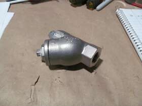 Yt11 Sureflow Stainless Steel Strainer 1/2 Inch B-52