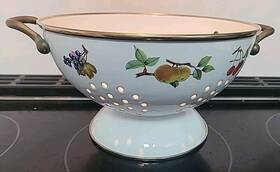 133330 Tabletops Unlimited White Enamel Colander With Fruit Pattern 8.5 Inch Wide 133330 Tabletops Unlimited White Enamel Colander With Fruit Pattern 8.5 Inch Wide