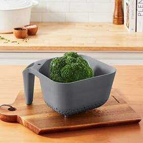 Tovolo 848113033665 3 Quart Colander Bpa Free Food Safe Plastic Strainer With Handle Heavy Duty Tovolo 848113033665 3 Quart Colander Bpa Free Food Safe Plastic Strainer With Handle Heavy Duty