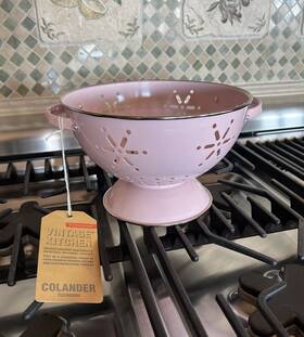 Typhoon 881448390836 Nostalgic Color Pale Pink Enameled Colander Vintage Kitchen Range New