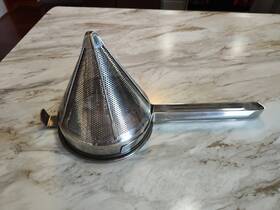 Ccs-10c Winco Nac Cap Strainer 7 Inch Diameter Deep 1/16 Mesh 19 Long Unbranded Stainless New