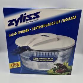 Zyliss 054067151120 Vtg Salad Spinner Pull Cord Style White Switzerland 10 Inch With Knife Zyliss 054067151120 Vtg Salad Spinner Pull Cord Style White Switzerland 10 Inch With Knife