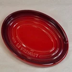 Le Creuset Cerise Red Oval Spoon Rest Stoneware Second Choice Soap Holder Nwt. Fixed Price $29.50.