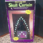 Fun World Halloween Glow The Dark Beaded Skull Curtain. Fixed Price $25.00.