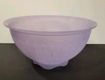 Tupperware 3097 Impressions Round Light Purple 10 " Colander Strainer. Fixed Price $6.00.