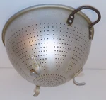 Vintage Wear Ever #A-3125 Heavy-duty Aluminum Colander Strainer Footed. Fixed Price $22.75.