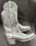 Dillon Cowboy Boots JBC110D Size 10.5D. Fixed Price $80.00.