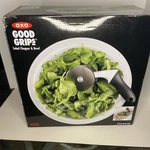 Good Grips Oxo Salad Chopper And Bowl Dual Stainless Blades & 5.5 Quart. Fixed Price $20.00.