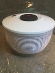 Oxo Good Grips Large 10.5" Salad Spinner #DH17 White Lid & Clear Bowl Non Slip. Fixed Price $17.99.