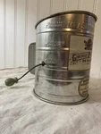 Good Cook Vintage 3-CUP Flour Sifter With Wood Handle- Green- Painted Accent. Fixed Price $9.00.