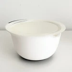 Oxo Good Grips 1 Cup 250 Ml Plastic Mini Mixing Bowl With Lid Non-slip Base. Fixed Price $6.00.
