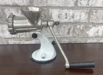 Vintage Spong Cast Iron Meat Grinder Mincer Turn Handle. Fixed Price $17.25.