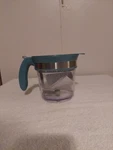 Henning Lee 4-CUP Gravy & Fat Separator. Fixed Price $15.00.