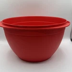 Tupperware Legacy Super Salad Bowl Mega 40 Cup 10L Royal Red #6583A-1 No Seal. Fixed Price $30.40.