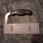 Pampered Chef Garnisher Crinkle Cutter Straight With Blade Cover. Fixed Price $10.00.