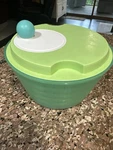 Tupperware Piece 10" Save Salad Spinner 4.5L Serving Bowl #3776. Fixed Price $21.00.