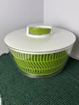 Progressive Green Pull-cord 3 Piece Salad Spinner 4 Quart 10 Inches. Fixed Price $12.00.
