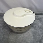 Zyliss Switzerland 10" Inch Salad Spinner Bowl White Lid Pull Cord Works Great. Fixed Price $14.99.