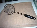 Farberware Wire Kitchen Strainer Hand Held Skimmer Draining Spoon Spider. Fixed Price $13.67.