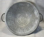 Vintage Wear-ever Heavy Duty Aluminum Colander Strainer Metal Handles No 208 Usa. Fixed Price $18.00.
