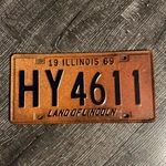 1969 Illinois Land Of Lincoln License Plate Hy 4611. Fixed Price $10.00.