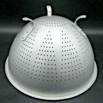 Wear-ever A-3125 11" Colander Strainer 3-FOOTED Aluminum Heavy Duty Usa. Fixed Price $19.99.