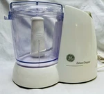 Ge Deluxe Food Chopper 3-CUP Capacity 135 Watt 2 Speeds Model 106848. Fixed Price $20.00.