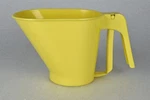 Vintage Rubbermaid Hand Held 3-CUP Flour Sugar Sifter Yellow Plastic No. 2748. Fixed Price $9.95.
