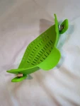 Zulay- Clip-on Silicone Food Strainer (green) No Box. Fixed Price $6.99.
