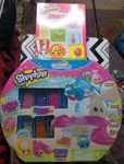 Shopkins Beados Mega Design Studio- New Damaged Box W/ Bonus Matching Game. Fixed Price $54.99.