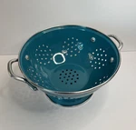 Reston Lloyd Calypso Basics Turquoise Colander Powder Coated Enameled.. Fixed Price $19.95.