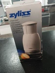 Zyliss Rotating Stainless Steel Blades Food Chopper Swiss Made Guard & Cup. Fixed Price $37.77.