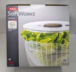 New Oxo Softworks Salad Spinner 1045421 Push Handled Basket/bowl/lid Qt.. Fixed Price $10.99.