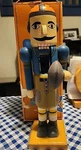 Vintage Sportsnuts Old Timey Football Player Casse-noisette Wooden Cracker. Fixed Price $14.47.