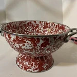 New Enamelware 9 Threshold Colander Mineral Red Swirl Dishwasher Safe. Fixed Price $25.00.