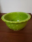Chantal 4 Cup Colander Lime Green. Fixed Price $10.00.