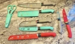 8 - Pioneer Woman Brilliant Blooms Stainless Steel Utility Knife Set W/ Sheaths. Fixed Price $40.00.